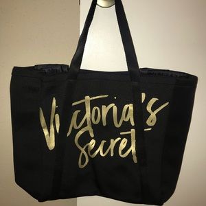 SOLD☀️NWOT VS Cooler Tote